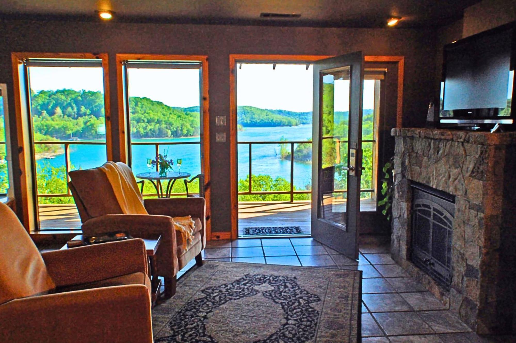 Beaver Lakefront Cabins - Couples Only Getaways Eureka Springs Exterior photo